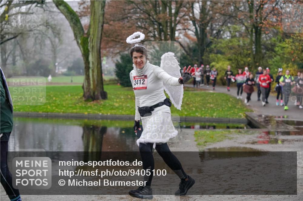 07.12.2025 - St. Pauli X-Mass-Run No. 15 Michael Burmester http://msf.ph/oto/9405100 07.12.2025 11:07:13 Laufen 5, 2412 meine-sportfotos.de