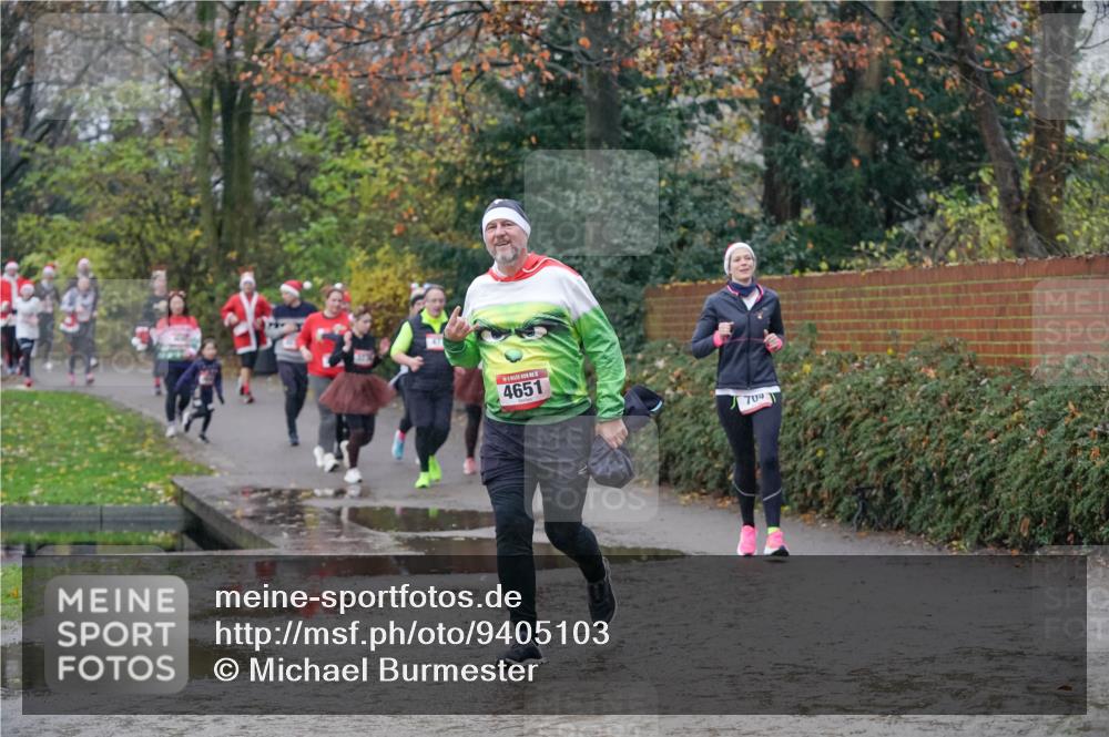 07.12.2025 - St. Pauli X-Mass-Run No. 15 Michael Burmester http://msf.ph/oto/9405103 07.12.2025 11:07:15 Laufen 4651, 704, 1 meine-sportfotos.de