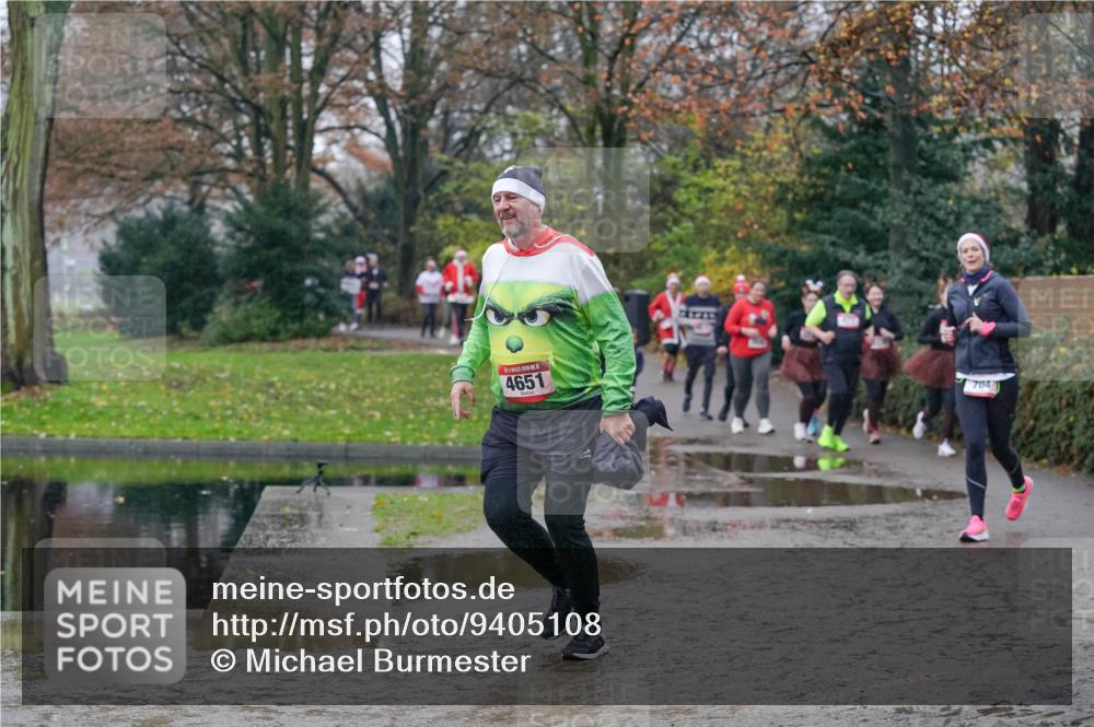 07.12.2025 - St. Pauli X-Mass-Run No. 15 Michael Burmester http://msf.ph/oto/9405108 07.12.2025 11:07:16 Laufen 15, 4651, 7041 meine-sportfotos.de