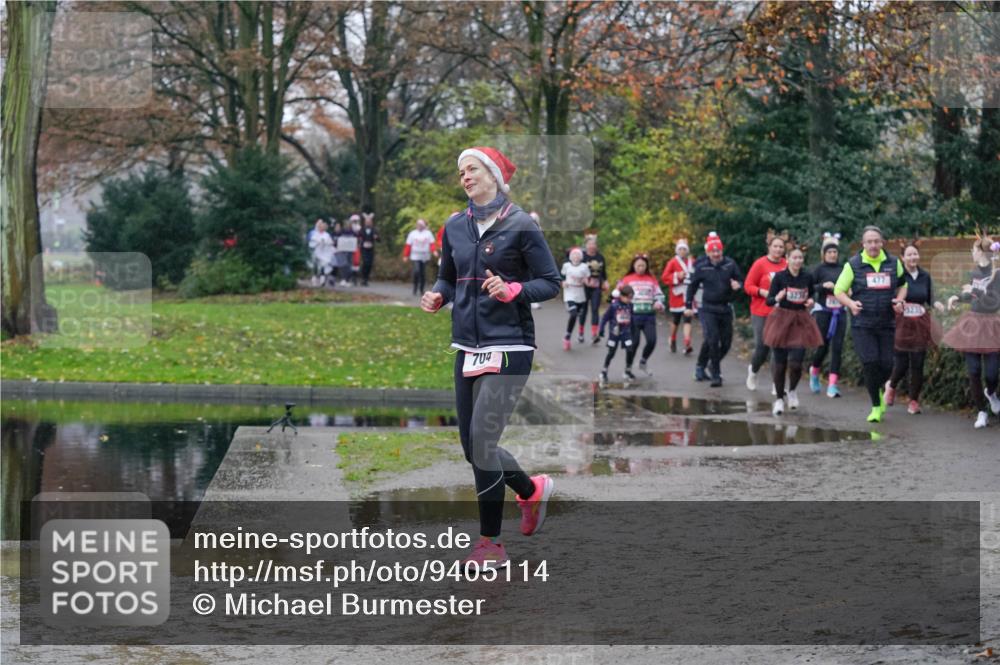 07.12.2025 - St. Pauli X-Mass-Run No. 15 Michael Burmester http://msf.ph/oto/9405114 07.12.2025 11:07:18 Laufen 704, 3236 meine-sportfotos.de