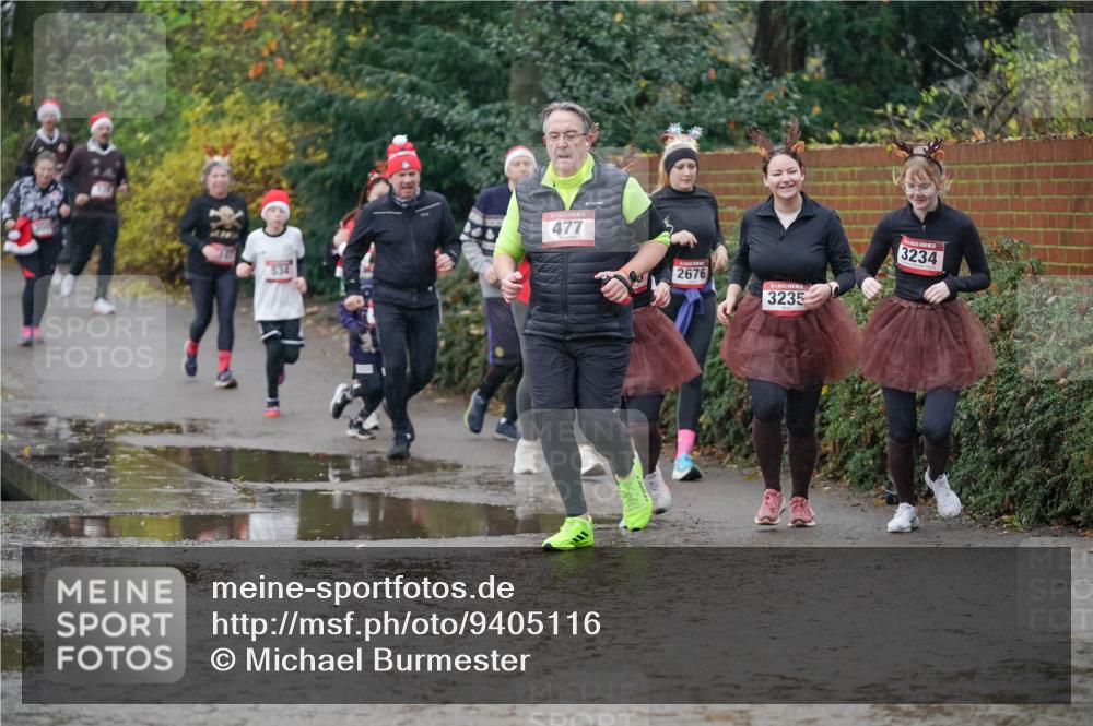 07.12.2025 - St. Pauli X-Mass-Run No. 15 Michael Burmester http://msf.ph/oto/9405116 07.12.2025 11:07:20 Laufen 534, 477, 2676, 3235, 3234 meine-sportfotos.de
