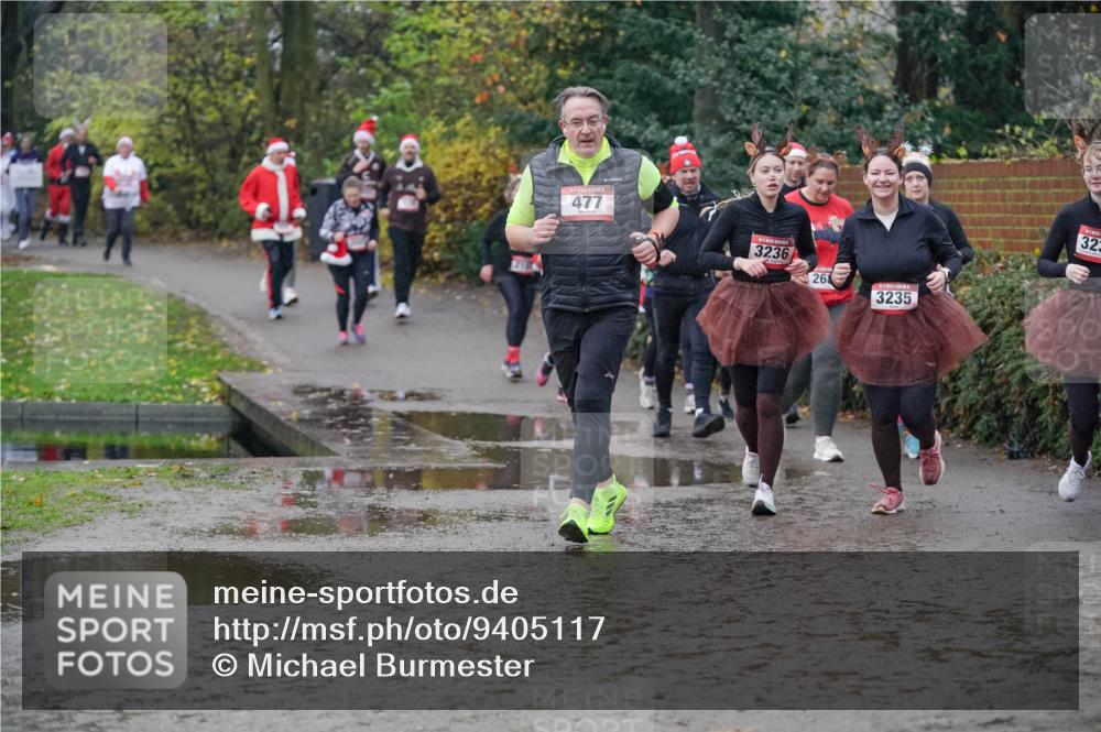 07.12.2025 - St. Pauli X-Mass-Run No. 15 Michael Burmester http://msf.ph/oto/9405117 07.12.2025 11:07:21 Laufen 477, 3236, 268, 3235, 323 meine-sportfotos.de