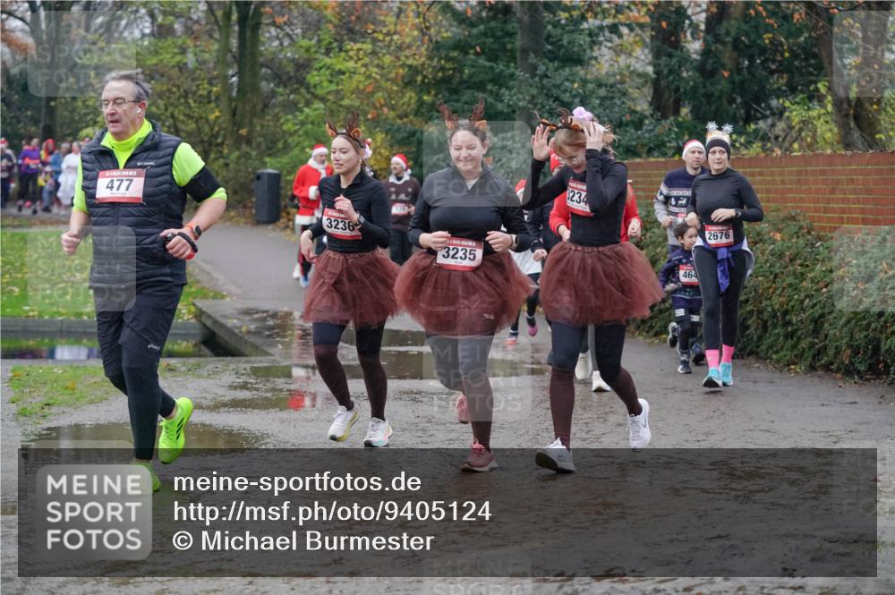 07.12.2025 - St. Pauli X-Mass-Run No. 15 Michael Burmester http://msf.ph/oto/9405124 07.12.2025 11:07:22 Laufen 477, 3236, 3235, 234, 464, 2676 meine-sportfotos.de