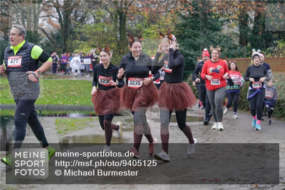 07.12.2025 - St. Pauli X-Mass-Run No. 15 Michael Burmester http://msf.ph/oto/9405125 07.12.2025 11:07:23 Laufen 5, 477, 3232, 3235, 123, 4646, 2686, 2676, 4642 meine-sportfotos.de