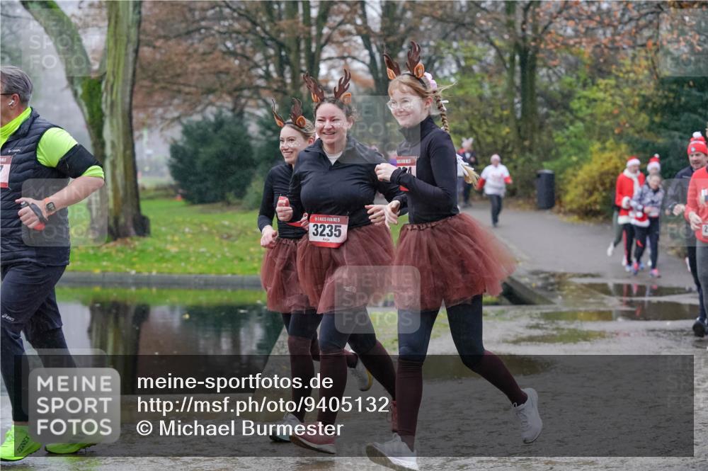07.12.2025 - St. Pauli X-Mass-Run No. 15 Michael Burmester http://msf.ph/oto/9405132 07.12.2025 11:07:24 Laufen 30051, 15, 3235, 2 meine-sportfotos.de