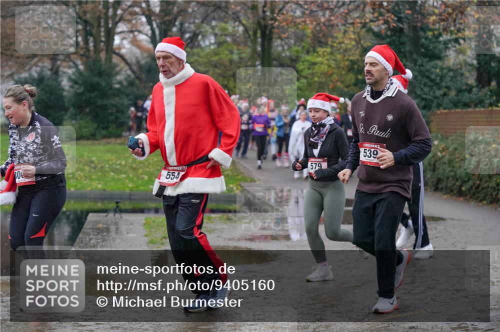 07.12.2025 - St. Pauli X-Mass-Run No. 15 Michael Burmester http://msf.ph/oto/9405160 07.12.2025 11:07:32 Laufen 554, 579, 539 meine-sportfotos.de