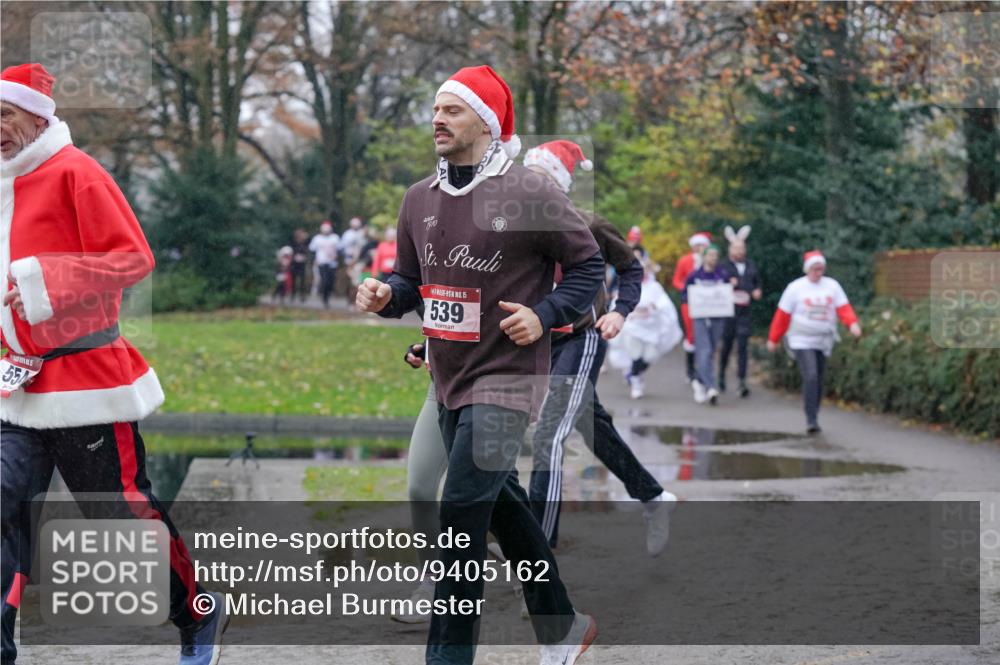 07.12.2025 - St. Pauli X-Mass-Run No. 15 Michael Burmester http://msf.ph/oto/9405162 07.12.2025 11:07:32 Laufen 55, 1910, 15, 539 meine-sportfotos.de