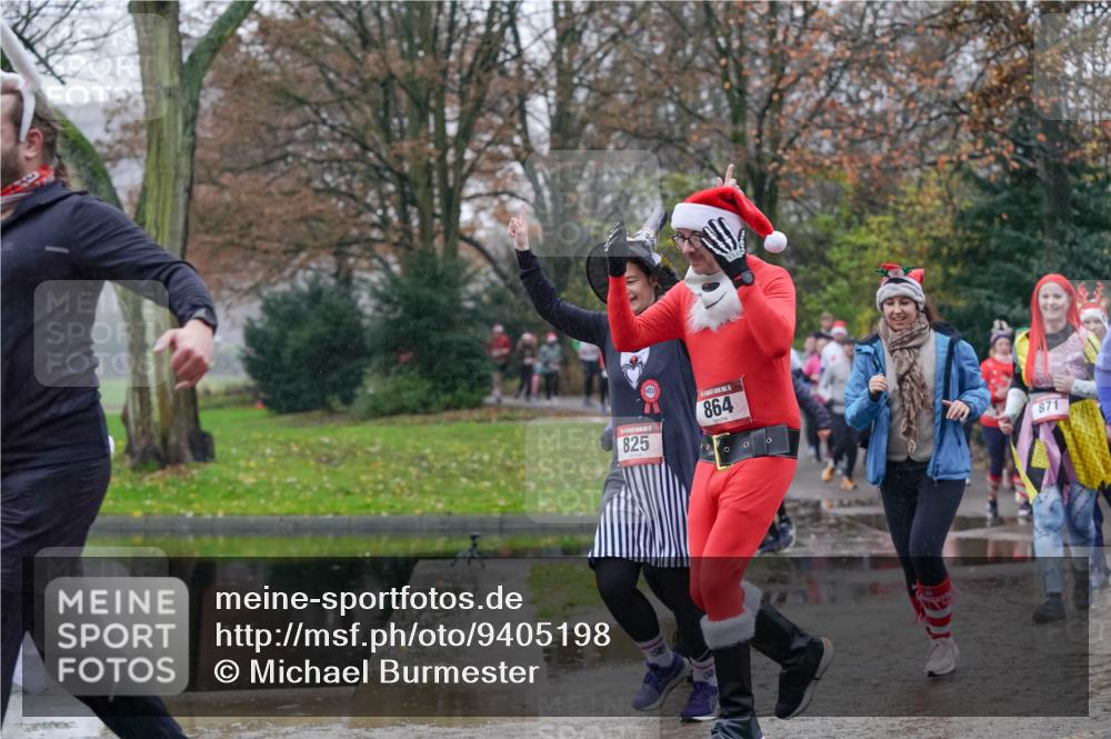 07.12.2025 - St. Pauli X-Mass-Run No. 15 Michael Burmester http://msf.ph/oto/9405198 07.12.2025 11:07:43 Laufen 825, 5, 864, 871 meine-sportfotos.de