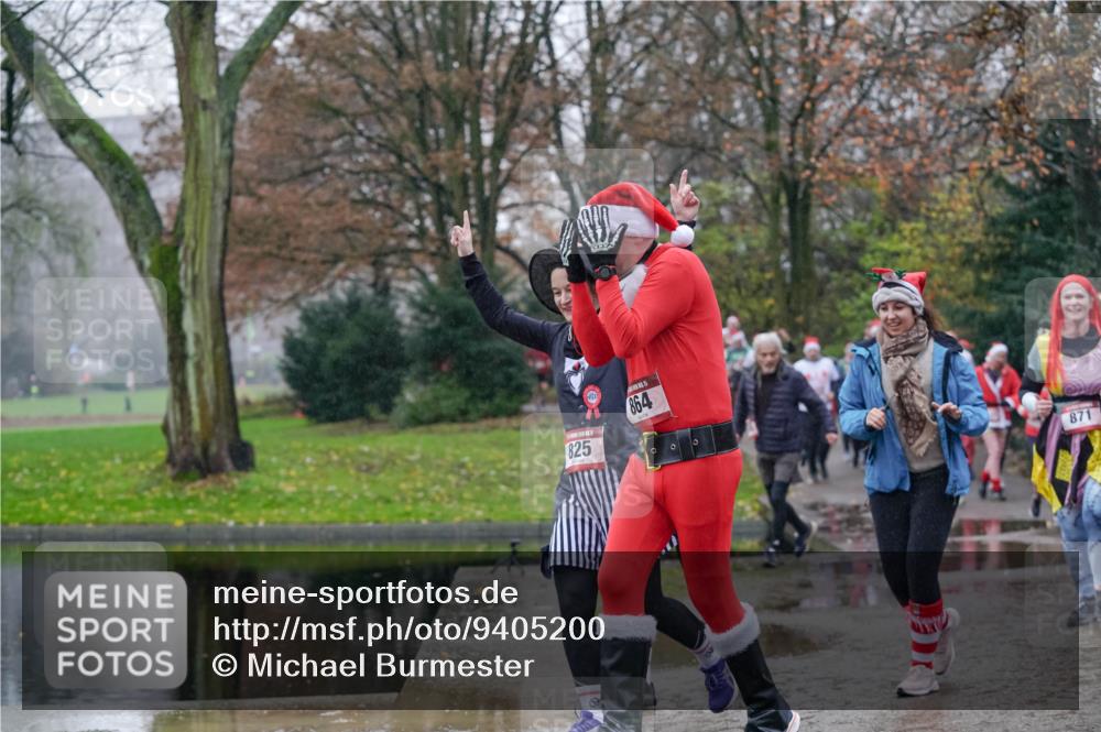 07.12.2025 - St. Pauli X-Mass-Run No. 15 Michael Burmester http://msf.ph/oto/9405200 07.12.2025 11:07:43 Laufen 825, 5, 864, 871 meine-sportfotos.de