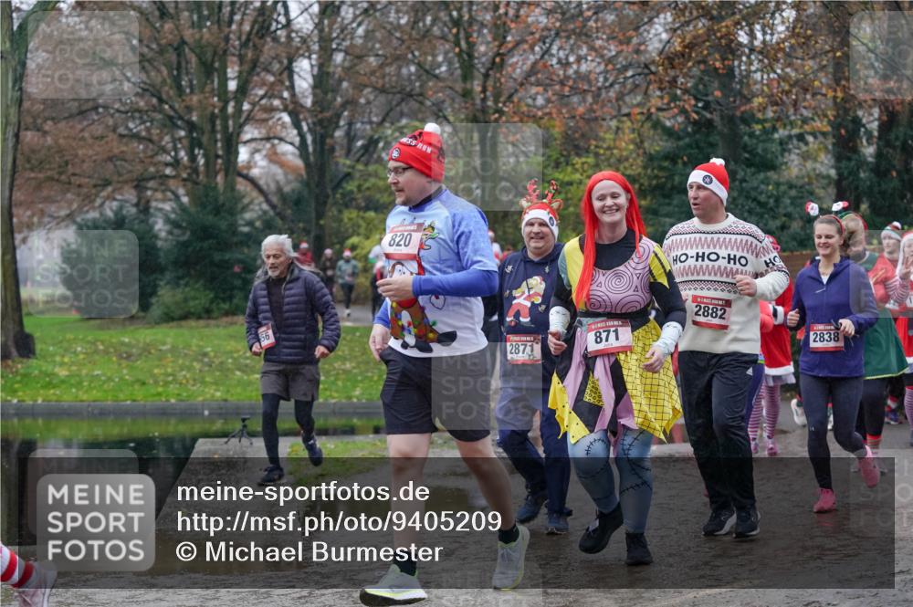 07.12.2025 - St. Pauli X-Mass-Run No. 15 Michael Burmester http://msf.ph/oto/9405209 07.12.2025 11:07:45 Laufen 56, 820, 2871, 871, 2882, 2838 meine-sportfotos.de