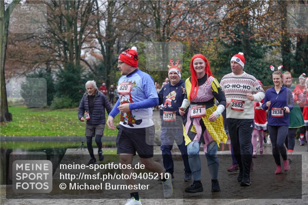 07.12.2025 - St. Pauli X-Mass-Run No. 15 Michael Burmester http://msf.ph/oto/9405210 07.12.2025 11:07:45 Laufen 56, 820, 871, 2871, 2882, 2838 meine-sportfotos.de