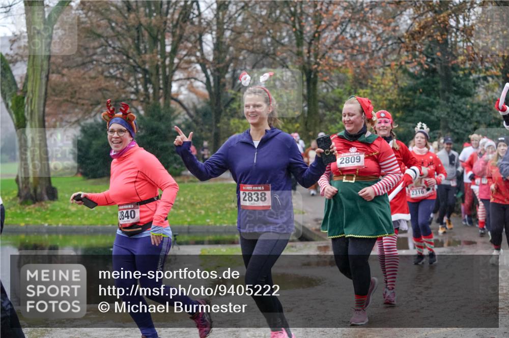 07.12.2025 - St. Pauli X-Mass-Run No. 15 Michael Burmester http://msf.ph/oto/9405222 07.12.2025 11:07:47 Laufen 2840, 2838, 2809 meine-sportfotos.de