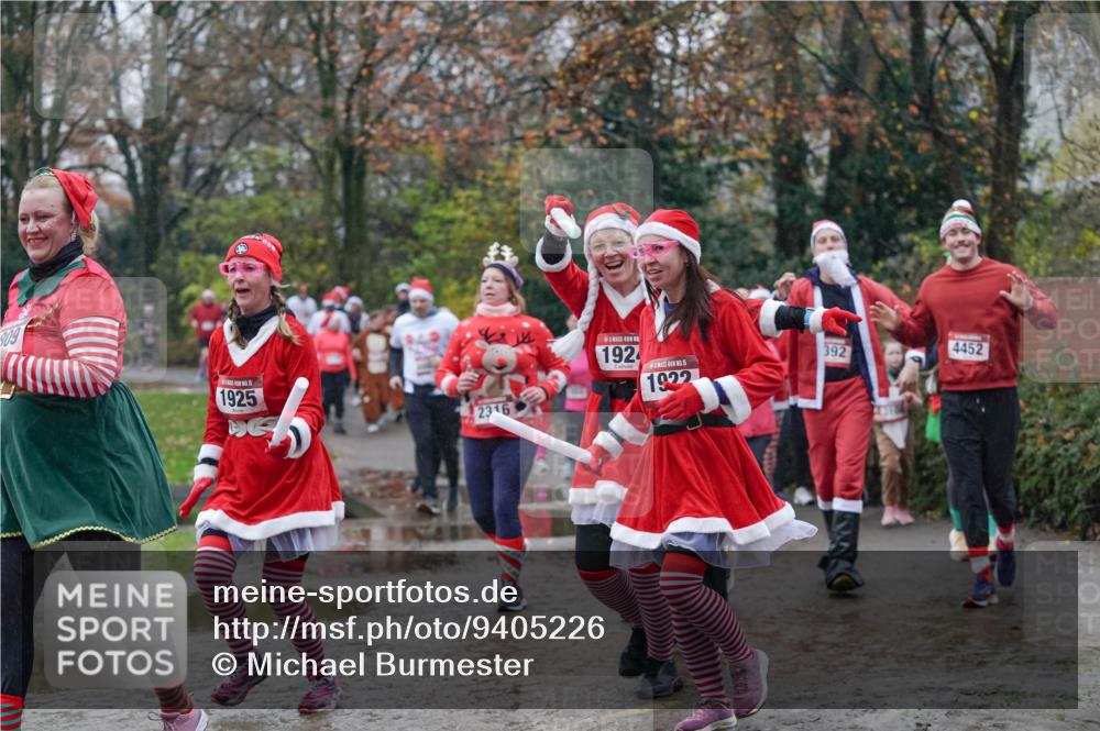 07.12.2025 - St. Pauli X-Mass-Run No. 15 Michael Burmester http://msf.ph/oto/9405226 07.12.2025 11:07:48 Laufen 09, 1925, 2316, 192, 15, 1922, 392, 4452 meine-sportfotos.de