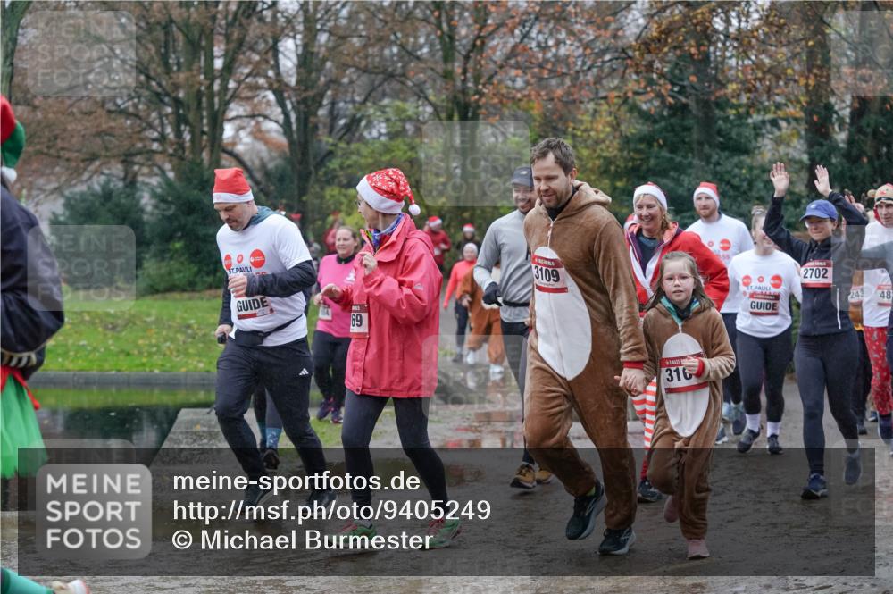 07.12.2025 - St. Pauli X-Mass-Run No. 15 Michael Burmester http://msf.ph/oto/9405249 07.12.2025 11:07:52 Laufen 69, 3109, 316, 2702, 243, 48 meine-sportfotos.de