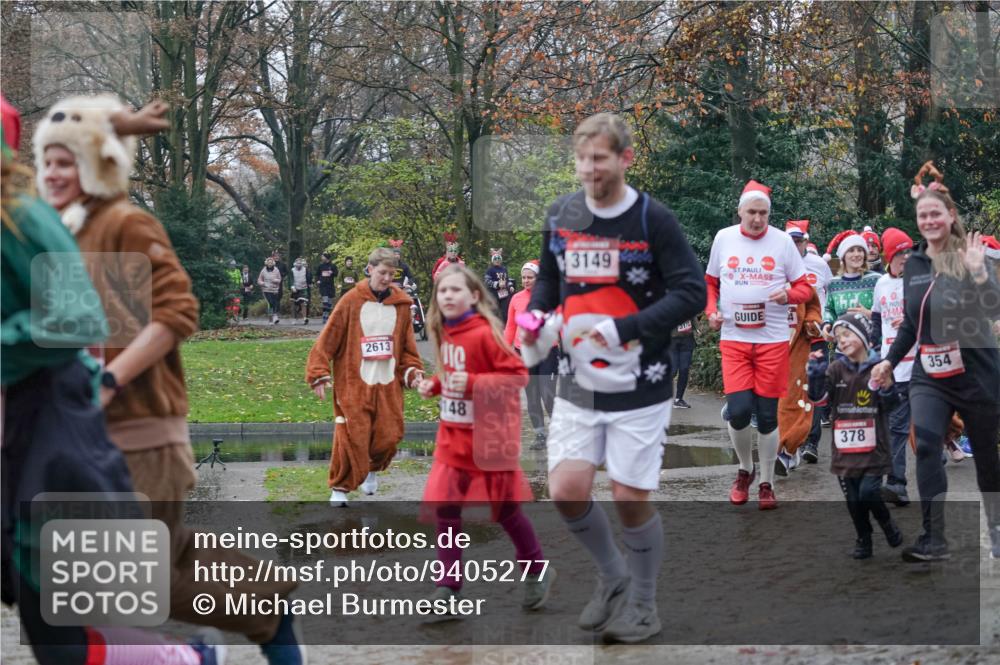 07.12.2025 - St. Pauli X-Mass-Run No. 15 Michael Burmester http://msf.ph/oto/9405277 07.12.2025 11:07:58 Laufen 2613, 148, 3149, 3173, 378, 354 meine-sportfotos.de