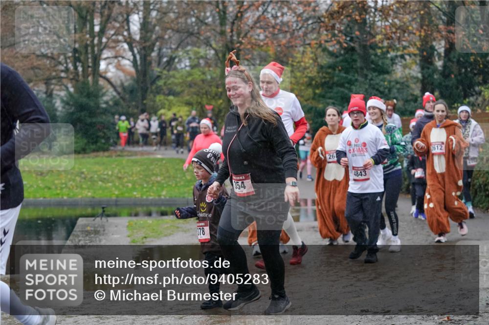 07.12.2025 - St. Pauli X-Mass-Run No. 15 Michael Burmester http://msf.ph/oto/9405283 07.12.2025 11:07:59 Laufen 378, 15, 354, 26, 2612, 4843 meine-sportfotos.de