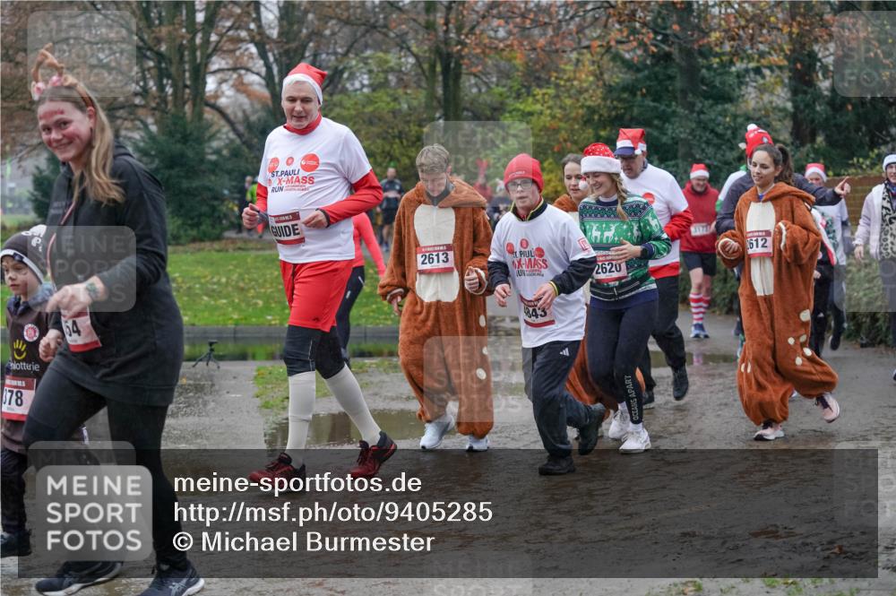 07.12.2025 - St. Pauli X-Mass-Run No. 15 Michael Burmester http://msf.ph/oto/9405285 07.12.2025 11:08:00 Laufen 78, 54, 2613, 843, 31777, 2612, 2620 meine-sportfotos.de