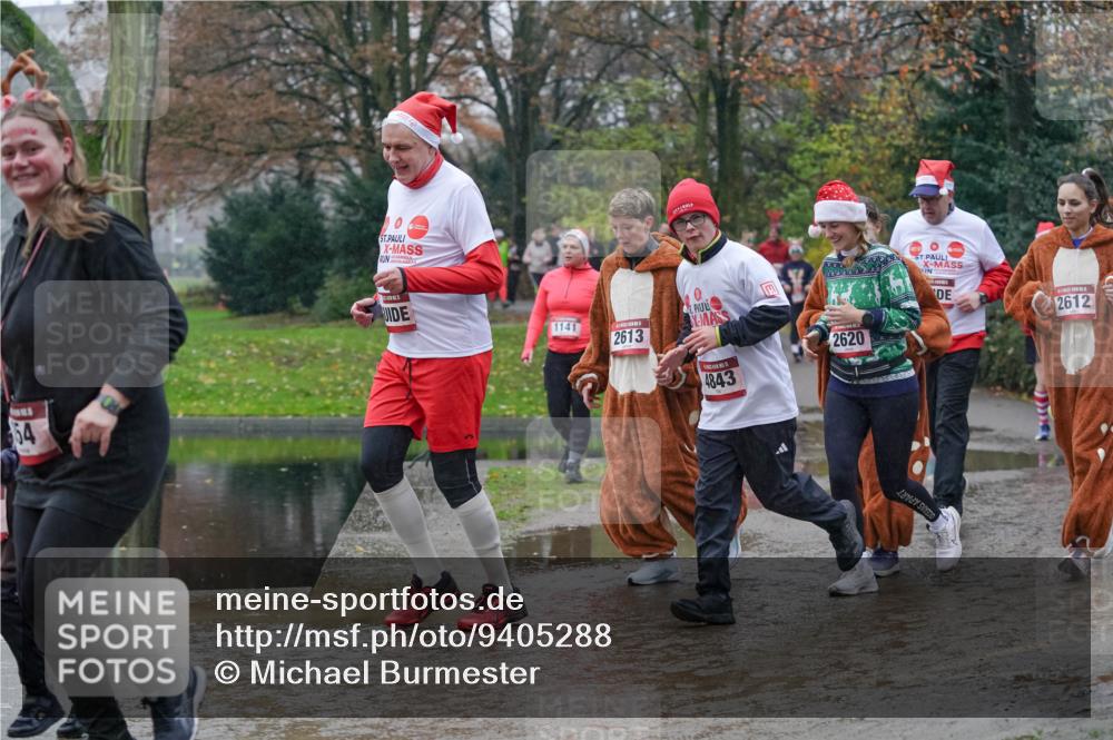 07.12.2025 - St. Pauli X-Mass-Run No. 15 Michael Burmester http://msf.ph/oto/9405288 07.12.2025 11:08:00 Laufen 54, 0, 1141, 2613, 2620, 4843, 2612 meine-sportfotos.de