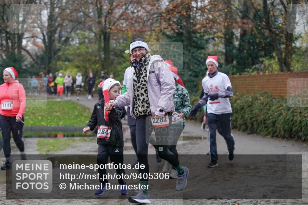 07.12.2025 - St. Pauli X-Mass-Run No. 15 Michael Burmester http://msf.ph/oto/9405306 07.12.2025 11:08:04 Laufen 1141, 808, 284, 2282 meine-sportfotos.de