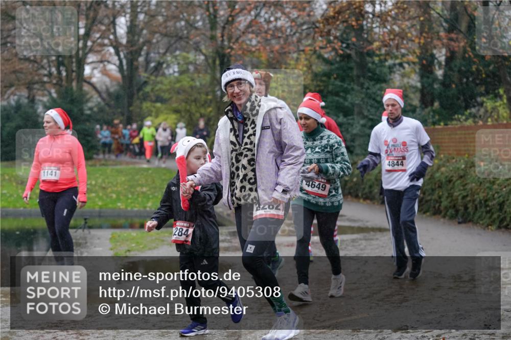 07.12.2025 - St. Pauli X-Mass-Run No. 15 Michael Burmester http://msf.ph/oto/9405308 07.12.2025 11:08:04 Laufen 1141, 15, 284, 2202, 4649, 4844 meine-sportfotos.de