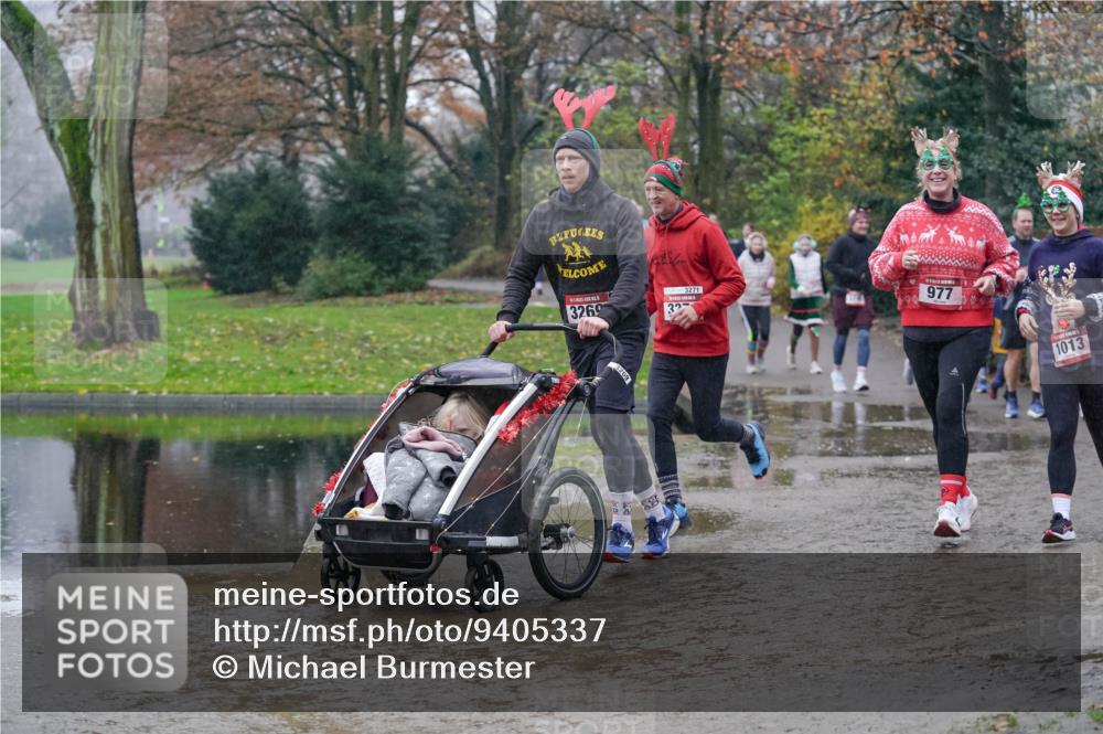 07.12.2025 - St. Pauli X-Mass-Run No. 15 Michael Burmester http://msf.ph/oto/9405337 07.12.2025 11:08:11 Laufen 3269, 32, 3271, 977, 3269, 1013 meine-sportfotos.de