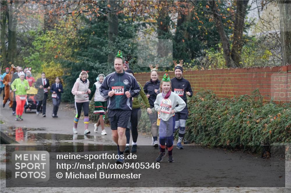 07.12.2025 - St. Pauli X-Mass-Run No. 15 Michael Burmester http://msf.ph/oto/9405346 07.12.2025 11:08:14 Laufen 147, 2704, 2, 2706, 3737 meine-sportfotos.de