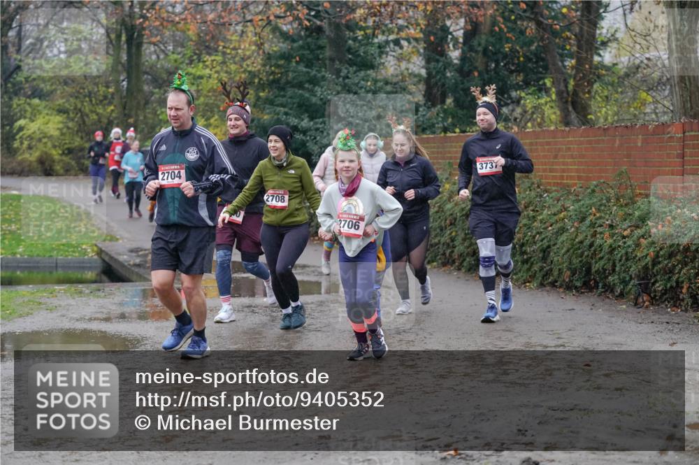 07.12.2025 - St. Pauli X-Mass-Run No. 15 Michael Burmester http://msf.ph/oto/9405352 07.12.2025 11:08:16 Laufen 2704, 2708, 2706, 3737 meine-sportfotos.de