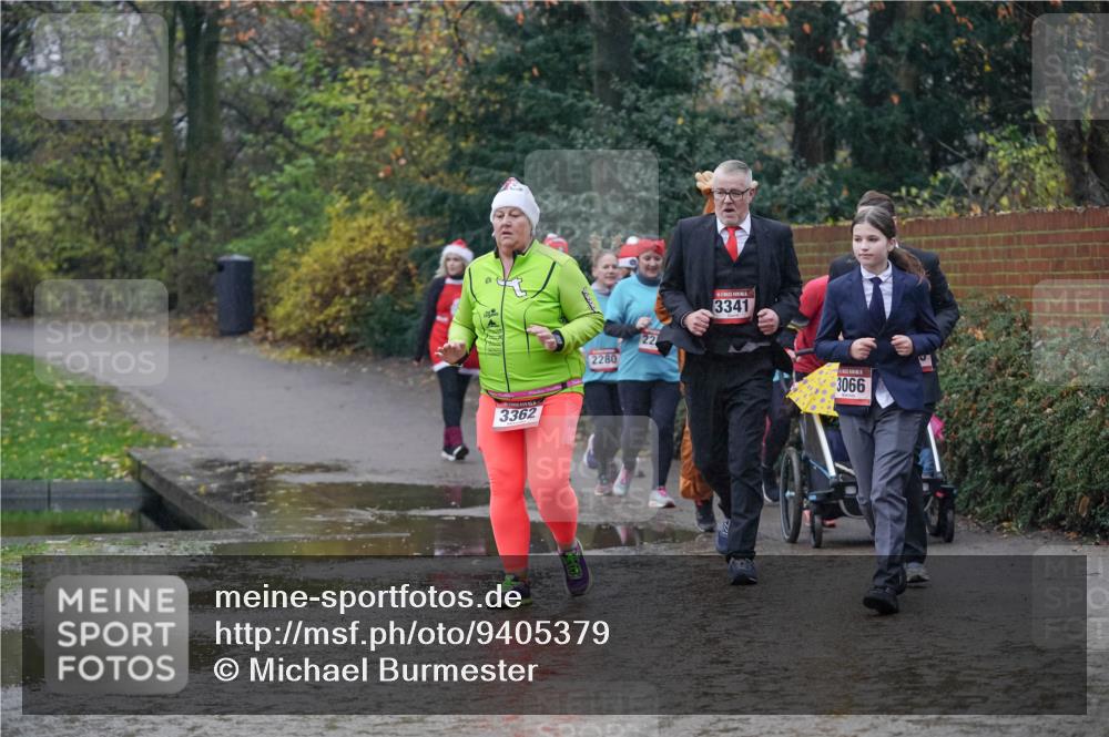 07.12.2025 - St. Pauli X-Mass-Run No. 15 Michael Burmester http://msf.ph/oto/9405379 07.12.2025 11:08:23 Laufen 3362, 2280, 22, 3341, 3066 meine-sportfotos.de