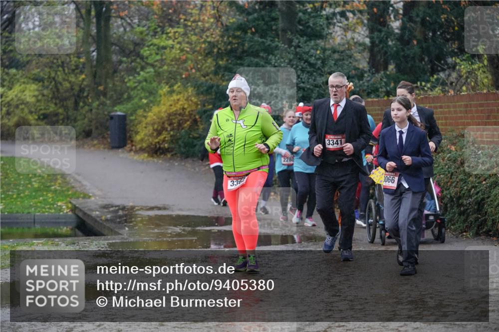 07.12.2025 - St. Pauli X-Mass-Run No. 15 Michael Burmester http://msf.ph/oto/9405380 07.12.2025 11:08:23 Laufen 336, 2280, 3341, 3066 meine-sportfotos.de