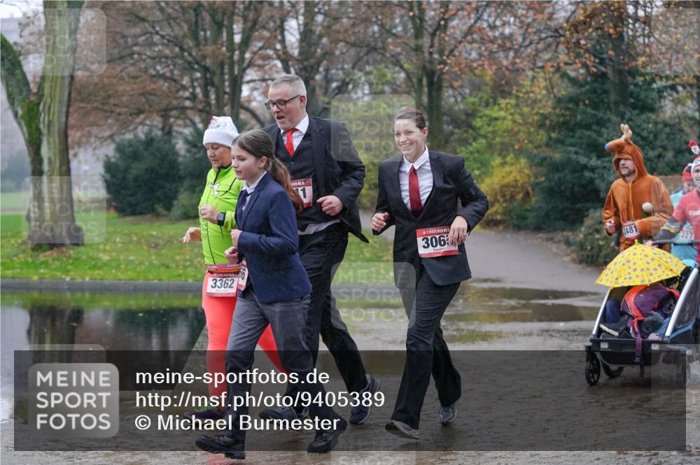 07.12.2025 - St. Pauli X-Mass-Run No. 15 Michael Burmester http://msf.ph/oto/9405389 07.12.2025 11:08:26 Laufen 3362, 5, 306, 2481, 227 meine-sportfotos.de