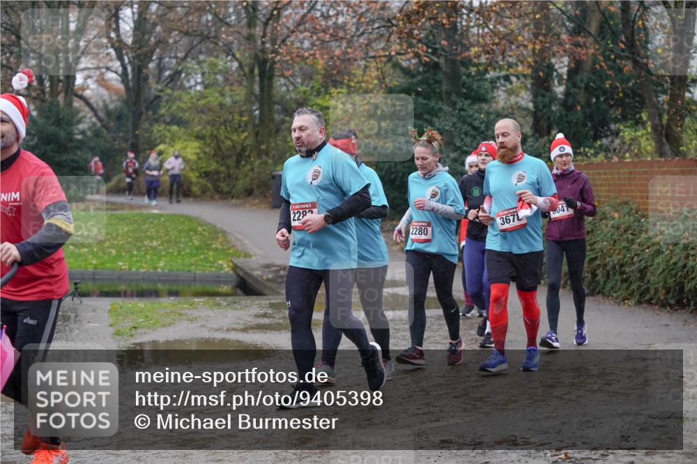 07.12.2025 - St. Pauli X-Mass-Run No. 15 Michael Burmester http://msf.ph/oto/9405398 07.12.2025 11:08:29 Laufen 228, 2280, 367, 5041 meine-sportfotos.de