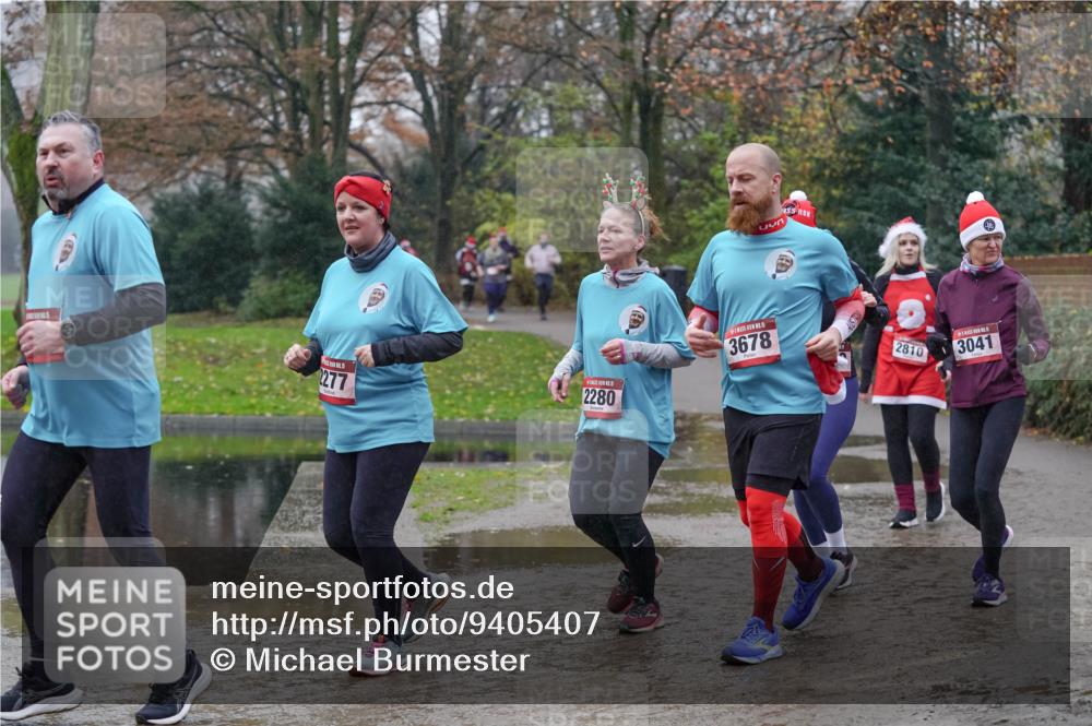 07.12.2025 - St. Pauli X-Mass-Run No. 15 Michael Burmester http://msf.ph/oto/9405407 07.12.2025 11:08:30 Laufen 435, 5, 2277, 2280, 3678, 2810, 3041 meine-sportfotos.de