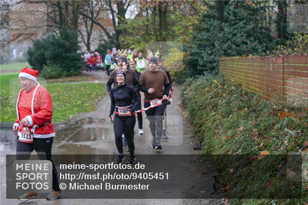 07.12.2025 - St. Pauli X-Mass-Run No. 15 Michael Burmester http://msf.ph/oto/9405451 07.12.2025 11:08:54 Laufen 1533, 2465, 246 meine-sportfotos.de