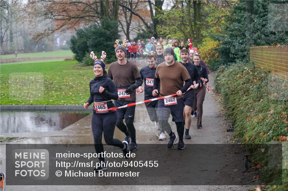 07.12.2025 - St. Pauli X-Mass-Run No. 15 Michael Burmester http://msf.ph/oto/9405455 07.12.2025 11:08:55 Laufen 2465, 247, 247, 2467 meine-sportfotos.de