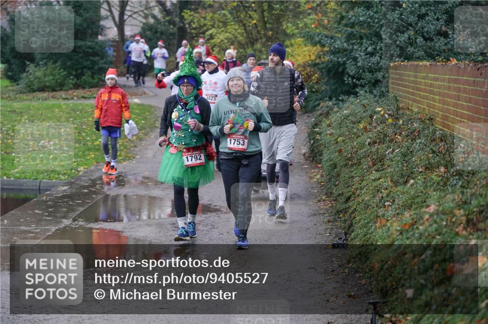 07.12.2025 - St. Pauli X-Mass-Run No. 15 Michael Burmester http://msf.ph/oto/9405527 07.12.2025 11:09:11 Laufen 4823, 1792, 1753 meine-sportfotos.de