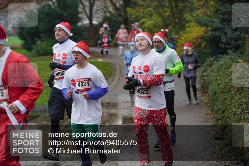 07.12.2025 - St. Pauli X-Mass-Run No. 15 Michael Burmester http://msf.ph/oto/9405575 07.12.2025 11:09:30 Laufen 5, 15, 4821, 4822 meine-sportfotos.de