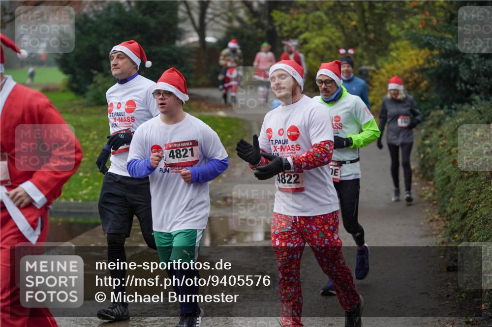 07.12.2025 - St. Pauli X-Mass-Run No. 15 Michael Burmester http://msf.ph/oto/9405576 07.12.2025 11:09:30 Laufen 3, 15, 4821, 4822 meine-sportfotos.de