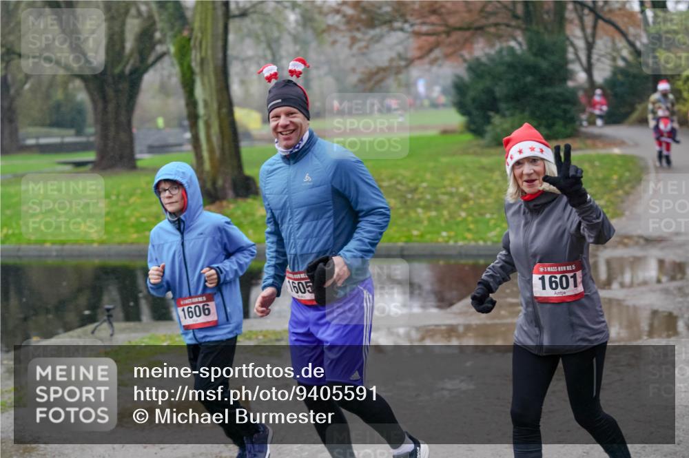 07.12.2025 - St. Pauli X-Mass-Run No. 15 Michael Burmester http://msf.ph/oto/9405591 07.12.2025 11:09:36 Laufen 1605, 1606, 5, 1601 meine-sportfotos.de