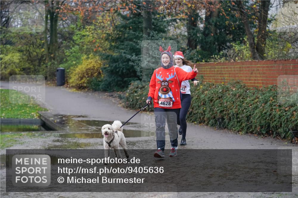 07.12.2025 - St. Pauli X-Mass-Run No. 15 Michael Burmester http://msf.ph/oto/9405636 07.12.2025 11:11:57 Laufen 00, 42, 4628 meine-sportfotos.de