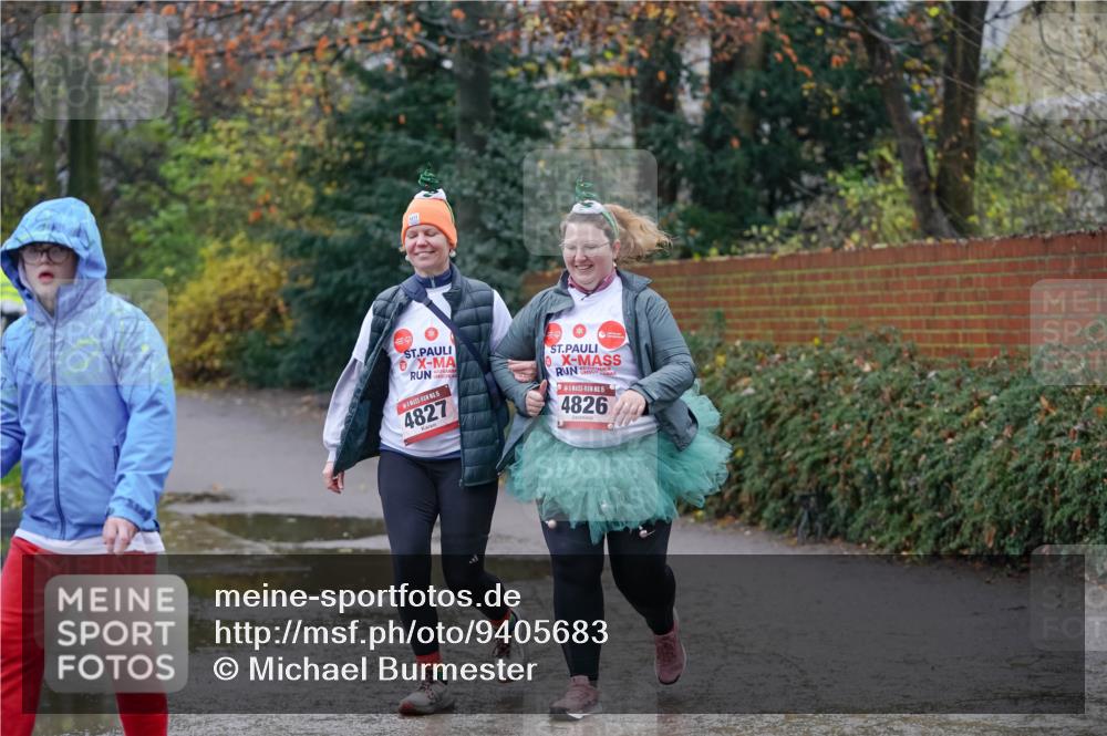 07.12.2025 - St. Pauli X-Mass-Run No. 15 Michael Burmester http://msf.ph/oto/9405683 07.12.2025 11:15:29 Laufen 15, 4827, 15, 4826 meine-sportfotos.de