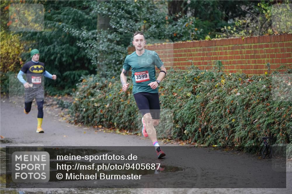 07.12.2025 - St. Pauli X-Mass-Run No. 15 Michael Burmester http://msf.ph/oto/9405687 07.12.2025 11:16:45 Laufen 3670, 3599 meine-sportfotos.de