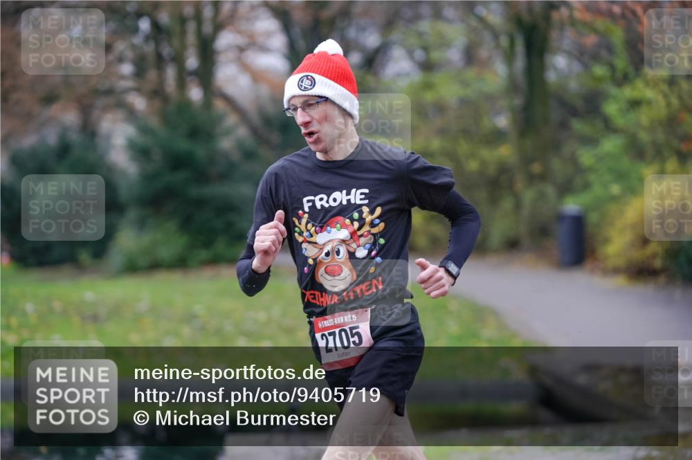 07.12.2025 - St. Pauli X-Mass-Run No. 15 Michael Burmester http://msf.ph/oto/9405719 07.12.2025 11:17:26 Laufen 15, 2705 meine-sportfotos.de