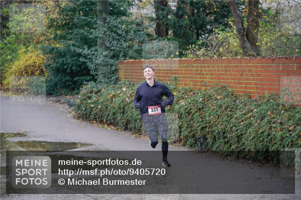 07.12.2025 - St. Pauli X-Mass-Run No. 15 Michael Burmester http://msf.ph/oto/9405720 07.12.2025 11:17:40 Laufen 331 meine-sportfotos.de