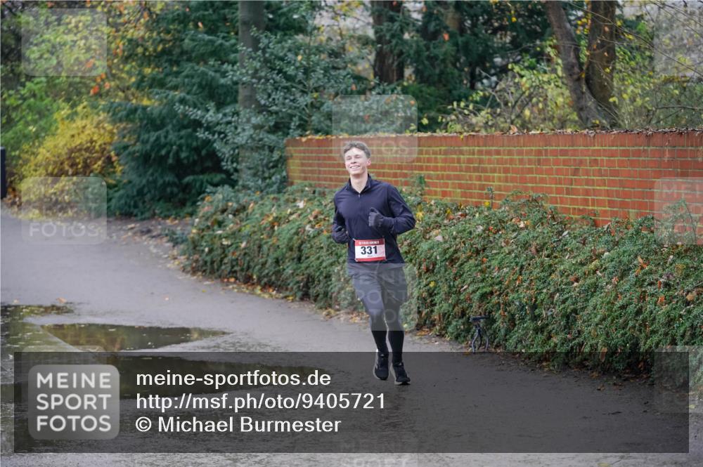 07.12.2025 - St. Pauli X-Mass-Run No. 15 Michael Burmester http://msf.ph/oto/9405721 07.12.2025 11:17:40 Laufen 331 meine-sportfotos.de