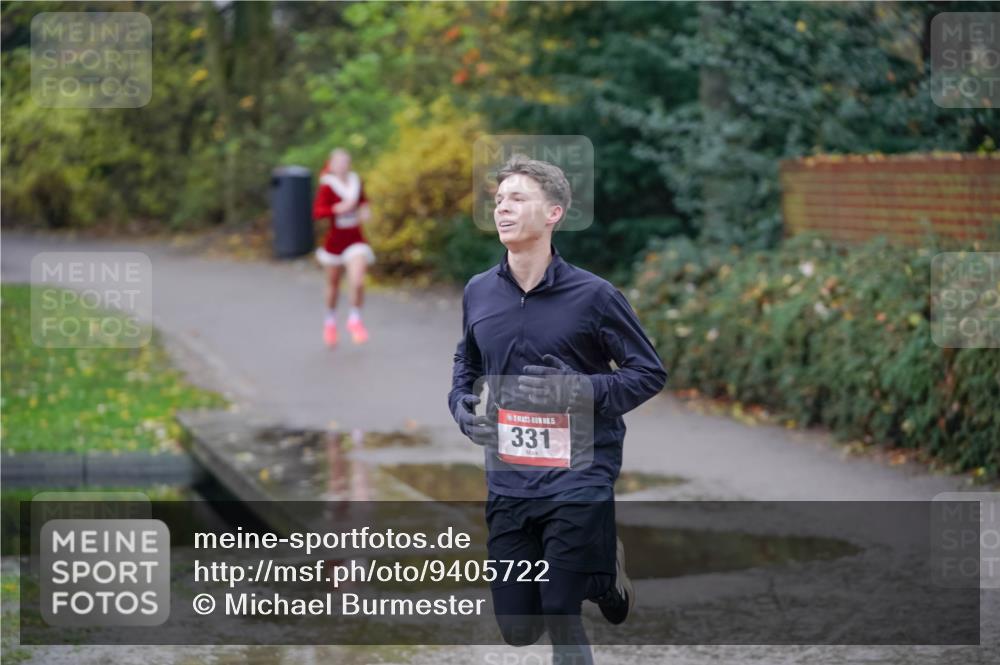 07.12.2025 - St. Pauli X-Mass-Run No. 15 Michael Burmester http://msf.ph/oto/9405722 07.12.2025 11:17:42 Laufen 5, 331 meine-sportfotos.de
