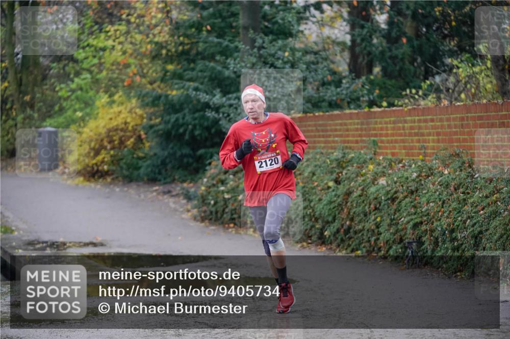 07.12.2025 - St. Pauli X-Mass-Run No. 15 Michael Burmester http://msf.ph/oto/9405734 07.12.2025 11:17:53 Laufen 2, 5, 2120 meine-sportfotos.de