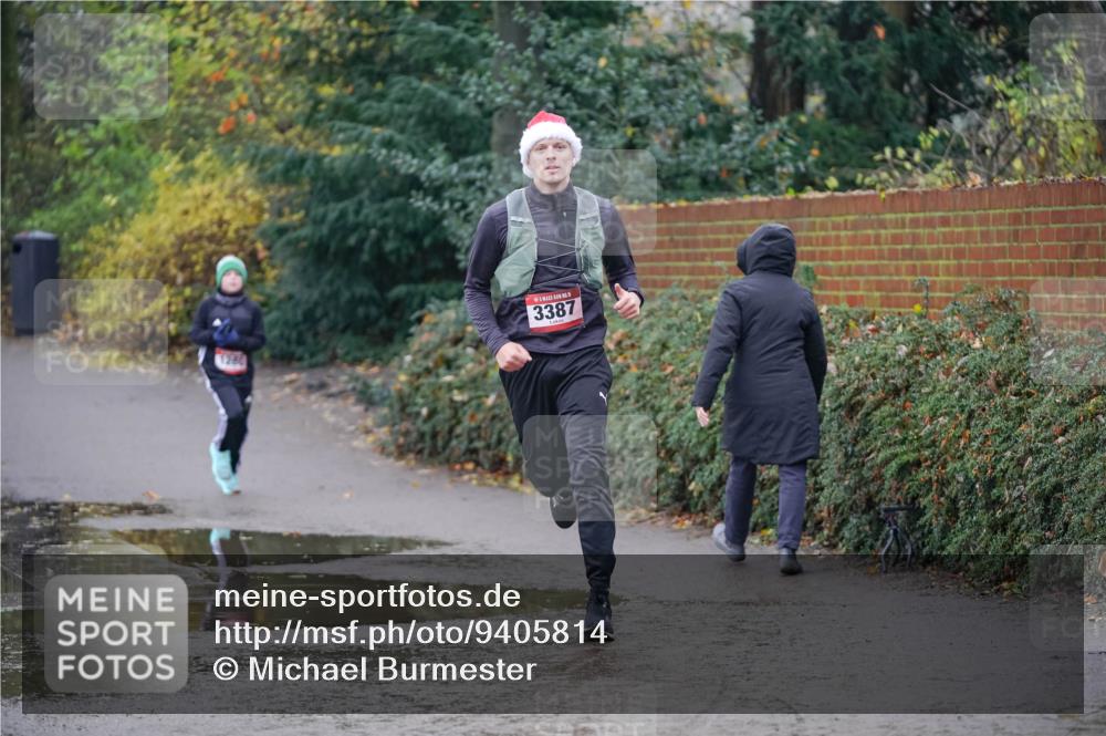 07.12.2025 - St. Pauli X-Mass-Run No. 15 Michael Burmester http://msf.ph/oto/9405814 07.12.2025 11:19:06 Laufen 3387 meine-sportfotos.de