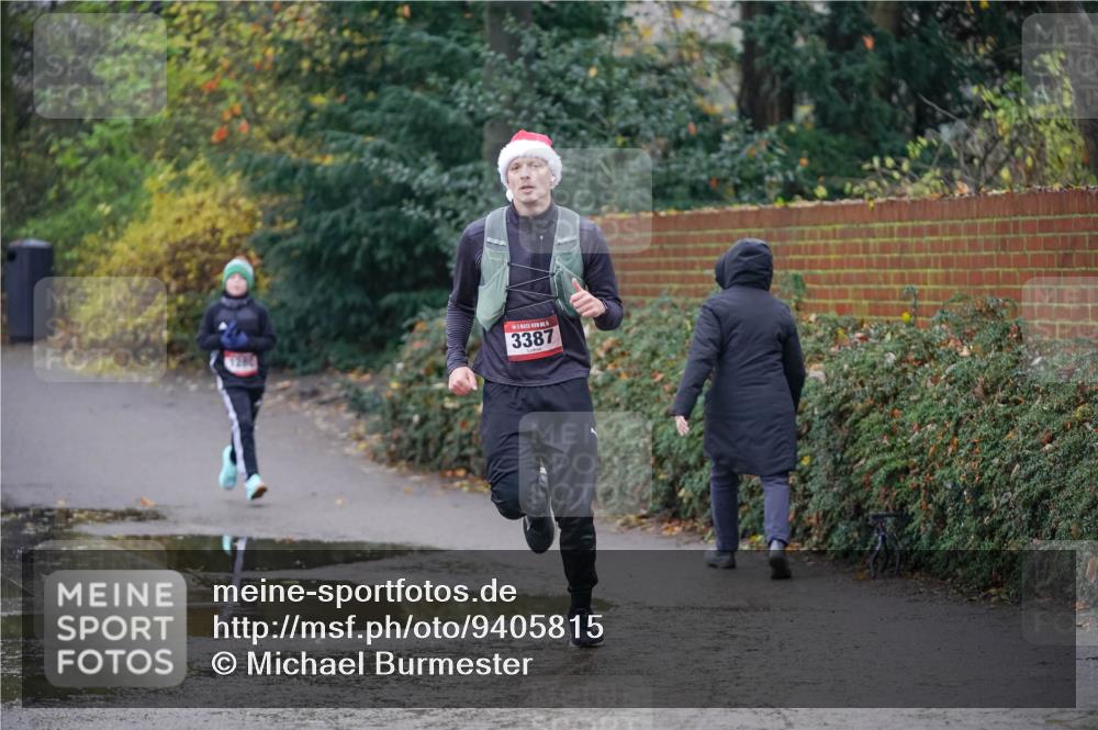 07.12.2025 - St. Pauli X-Mass-Run No. 15 Michael Burmester http://msf.ph/oto/9405815 07.12.2025 11:19:06 Laufen 3387 meine-sportfotos.de
