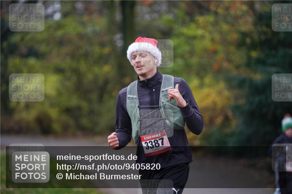 07.12.2025 - St. Pauli X-Mass-Run No. 15 Michael Burmester http://msf.ph/oto/9405820 07.12.2025 11:19:07 Laufen 15, 3387 meine-sportfotos.de
