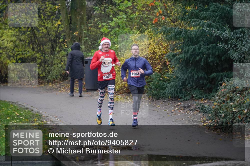 07.12.2025 - St. Pauli X-Mass-Run No. 15 Michael Burmester http://msf.ph/oto/9405827 07.12.2025 11:19:20 Laufen 1960, 1962 meine-sportfotos.de
